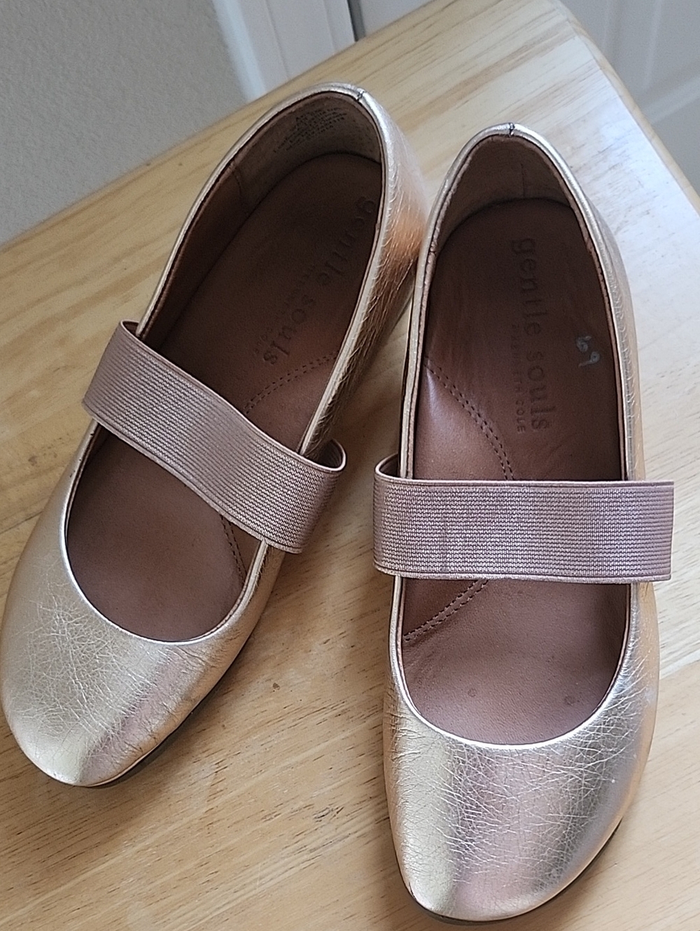 gentle souls Metallic Rose Gold Elastic-Strap Mary Jane Flats